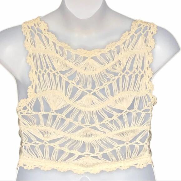 Debut Cream Crochet Knit Cropped Tank Top Open Back Scalloped S/M - Picture 2 of 10
